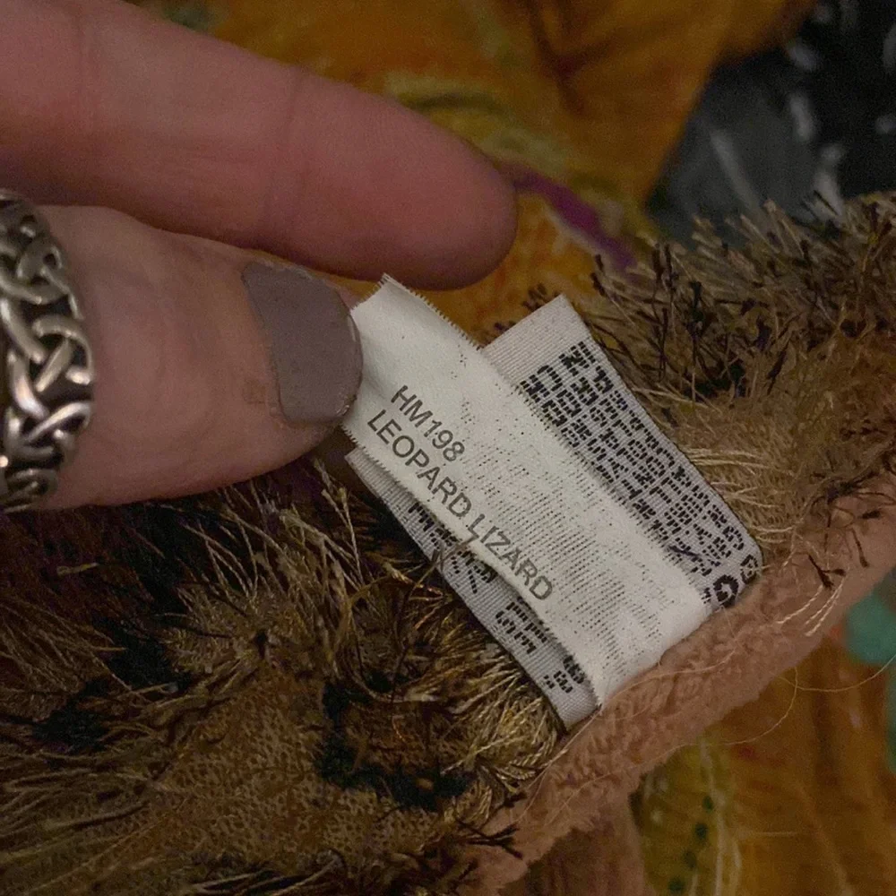 Ganz leopard lizard plush toy. He is gently loved and soft as a kitten! - Picture 6 of 9